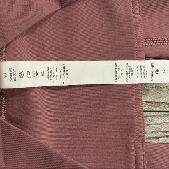 Lululemon Size 4 Legging Pink Cropped Mauve Love Knot Activewear Run Yoga Women - Picture 6 of 9